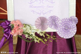 婚礼指示牌花艺