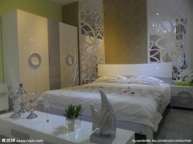 房间 床 衣柜 隔断