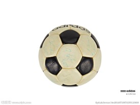 ADIDAS 比赛用球