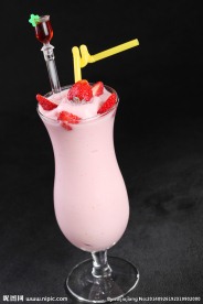 草莓奶昔