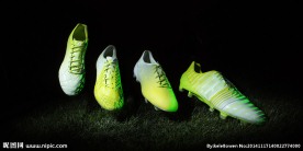 ADIDAS 足球鞋
