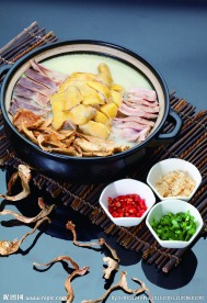 野生松茸猪肚鸡