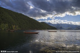 泸沽湖风光