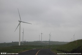 草原天路大风车