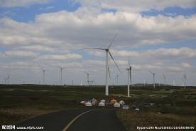 草原天路大风车