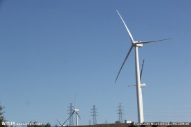 草原天路大风车