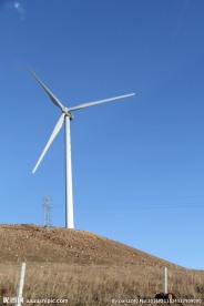 草原天路大风车