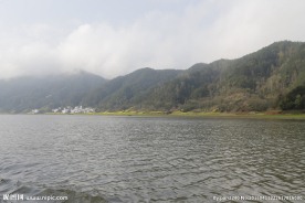 新安江风光