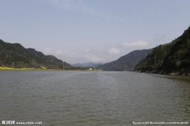 新安江风光
