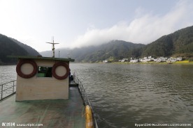 新安江风光