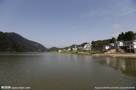 新安江风光