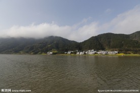新安江风光