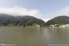 新安江风光