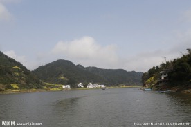 新安江风光