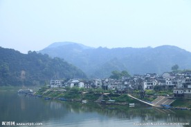 新安江风光