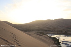 戈壁滩风光
