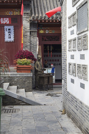 小吃街一角