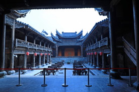 鸠兹古镇-梨园堂内景