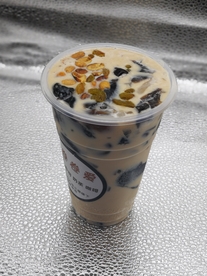 烧仙草奶茶图片