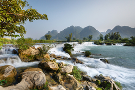 河流