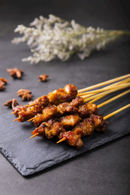 美味烤肉脆骨摄影图