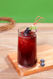 蓝莓水果茶