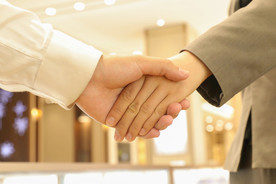 握手礼仪沟通行为图片