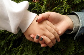 握手牵手礼仪沟通行为图片