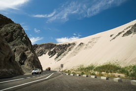 沙漠戈壁荒野遗迹图片