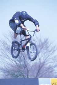 自行车共享单车车技图片