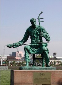 拉二胡雕塑