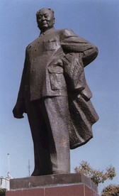 陈毅雕塑