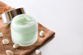 润肤霜