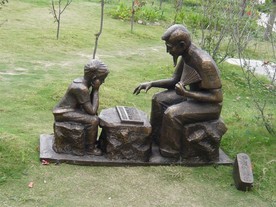 下棋雕塑