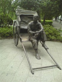 黄包车雕塑
