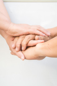 握手鼓掌抱拳礼仪行为图片