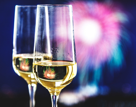 酒杯酒瓶水杯图片