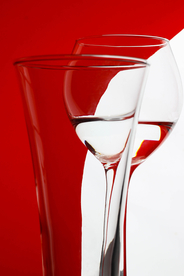 酒杯酒瓶水杯图片