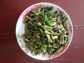 农家清炒水芹菜