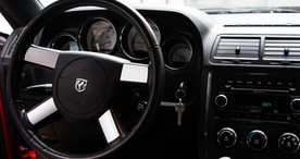 方向盘仪表盘高清图片