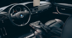 方向盘仪表盘高清图片