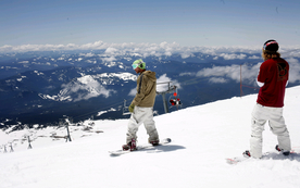 滑雪运动滑雪板图片