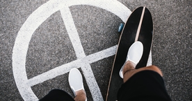 滑板休闲运动图片