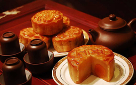 月饼中秋礼盒点心图片