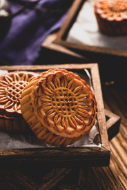 月饼中秋礼盒点心图片