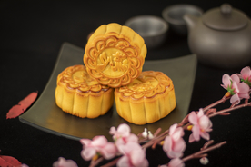 月饼中秋礼盒点心图片