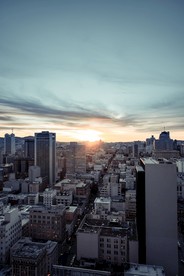 城市日出清晨
