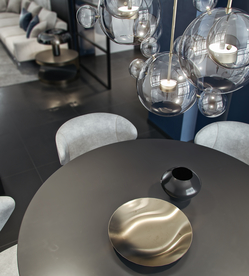 吊灯   餐桌饰品