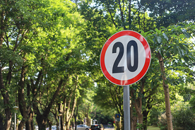 指示牌路牌导向图片