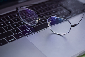 眼镜太阳镜近视镜老花镜图片